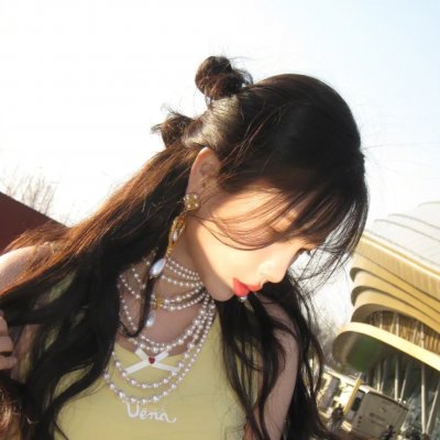 麻辣老师1这个女生有点冷